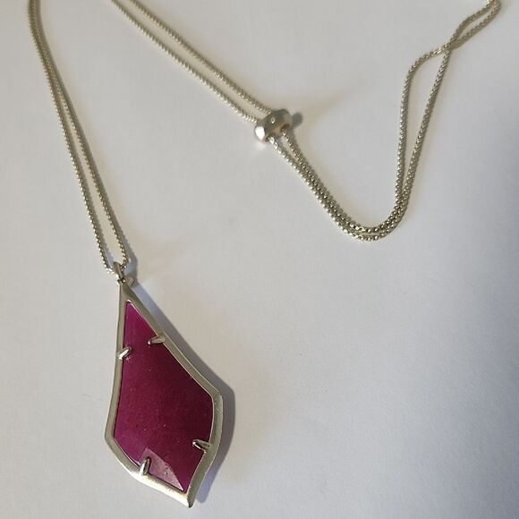 Kendra Scott Olivia Necklace - Picture 2 of 5